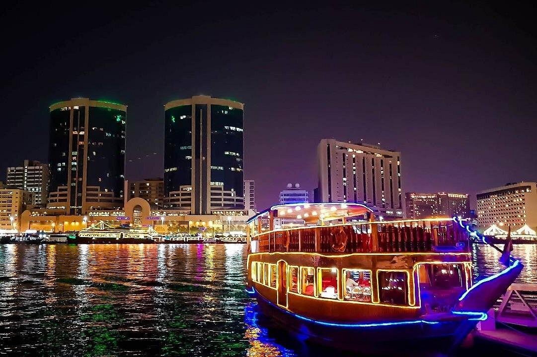 Dubai Creek Dhow Cruise Dinner