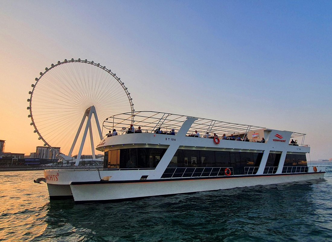 Dubai Marina Luxury Dinner Cruise with Buffet, Live Entertainment