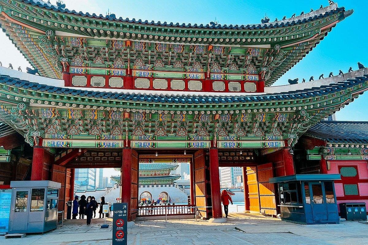 Best Things to Do - Half Day Seoul Trip (Seoul Palace & Temple)