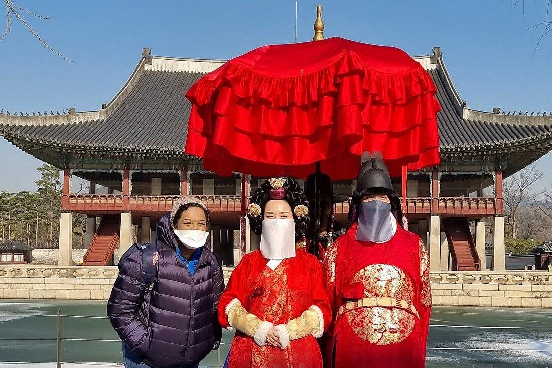 Best Things to Do - Half Day Seoul Trip (Seoul Palace & Temple)