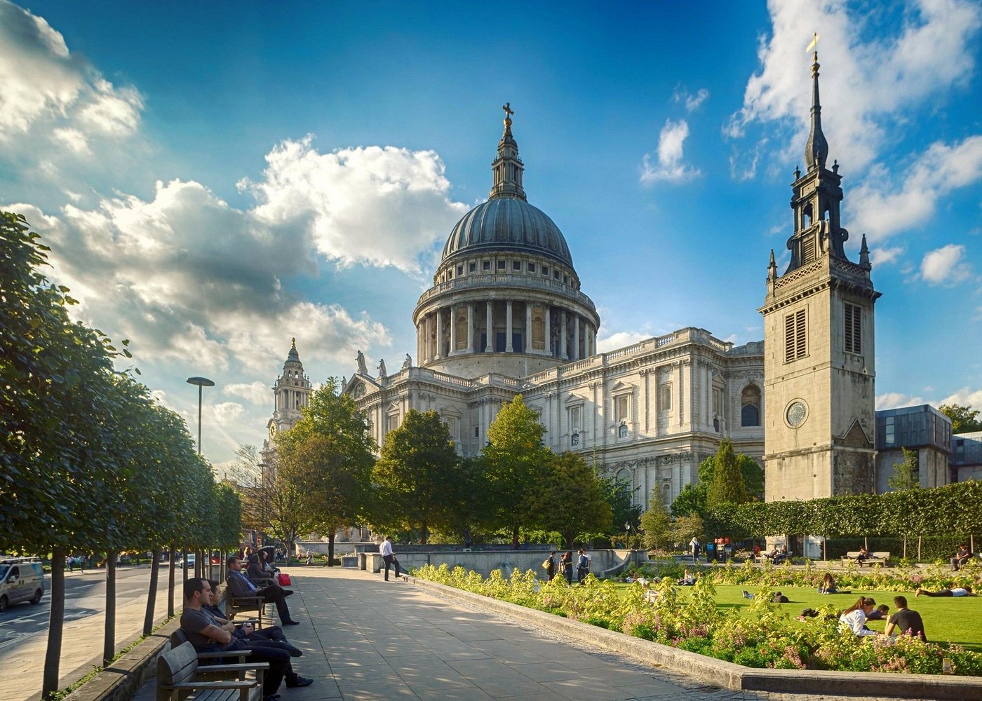 London In One Day Tour with River Cruise & London Eye Option