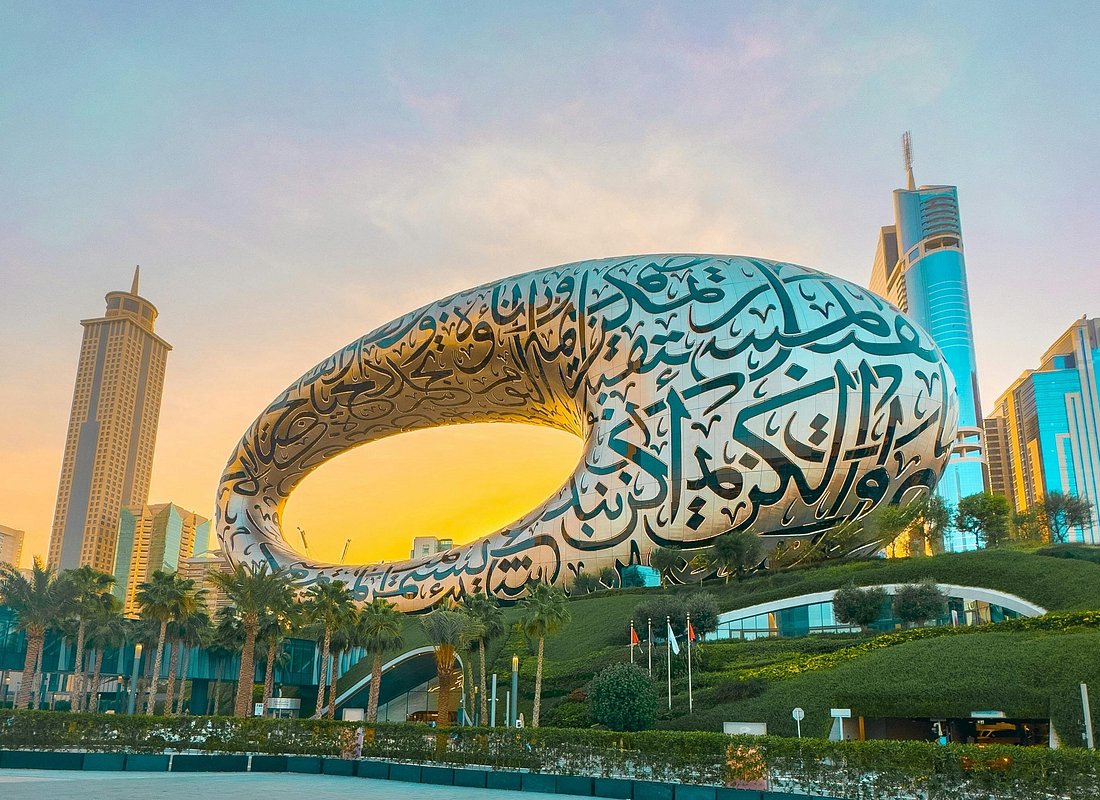 Dubai City Tour and Dhow Dinner Cruise Dinner
