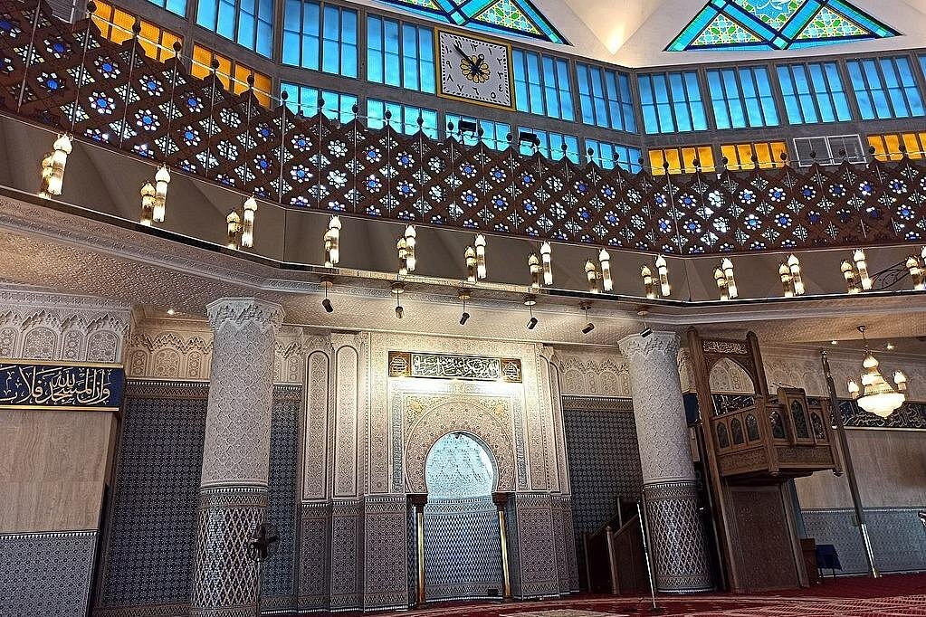 Kuala Lumpur City Tour with Petronas Twin Tower Admission Ticket