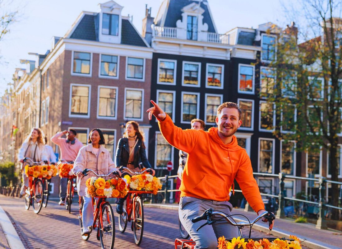 Amsterdam City Top Highlights Guided Bike Tour