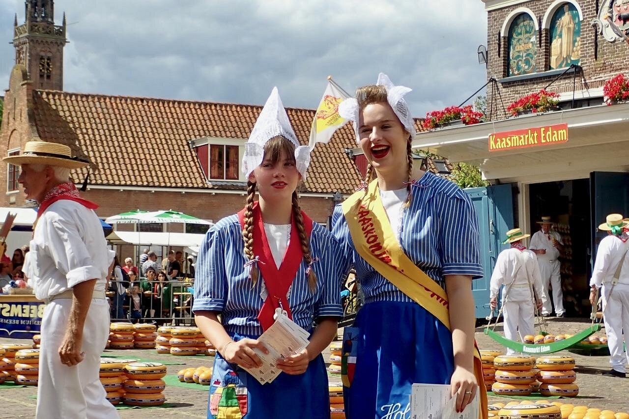 Amsterdam private tour to windmills, cheese farm and villages