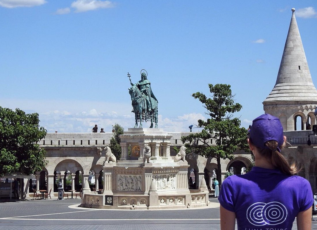 Free Walking tour in the Buda Castle incl. Fisherman's Bastion