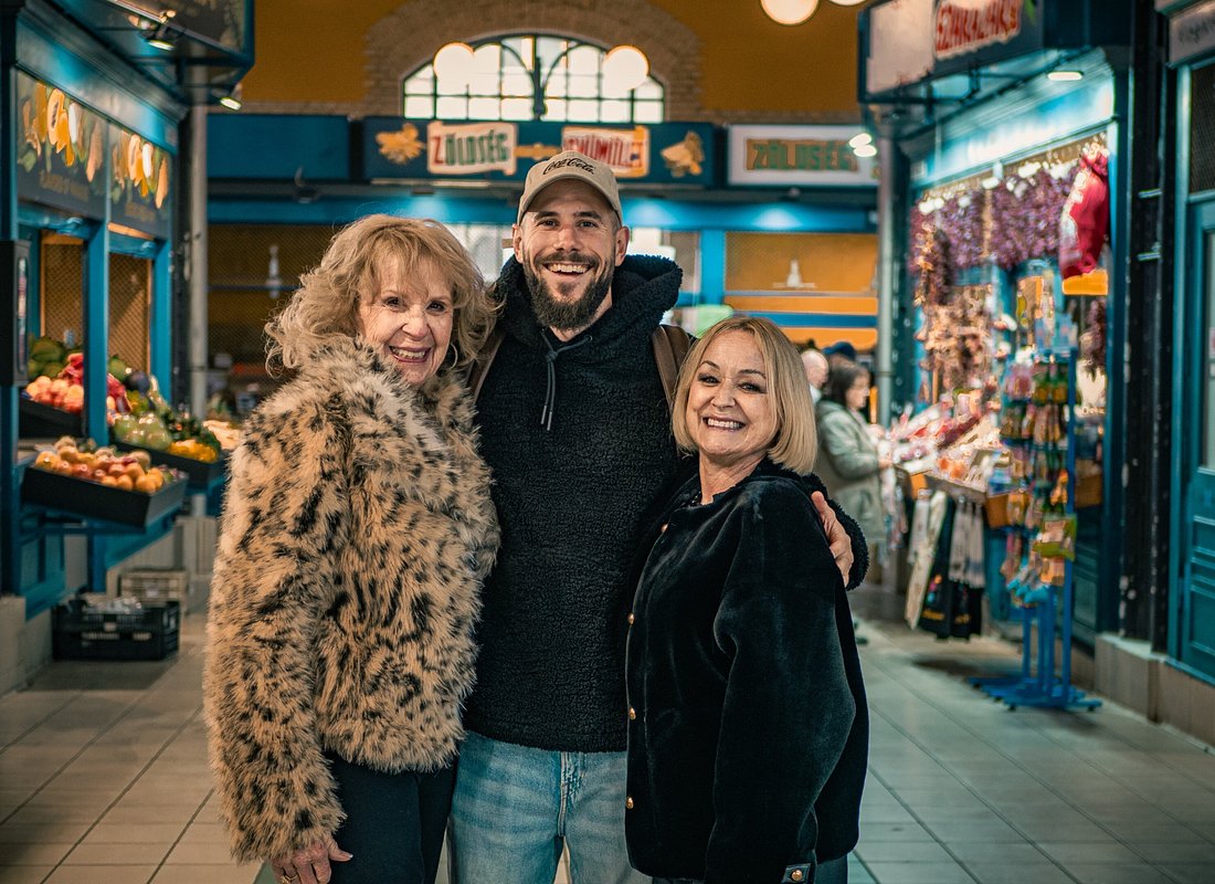 Budapest Food Tour: Market Walk, Local Drinks & 20+ Tastings