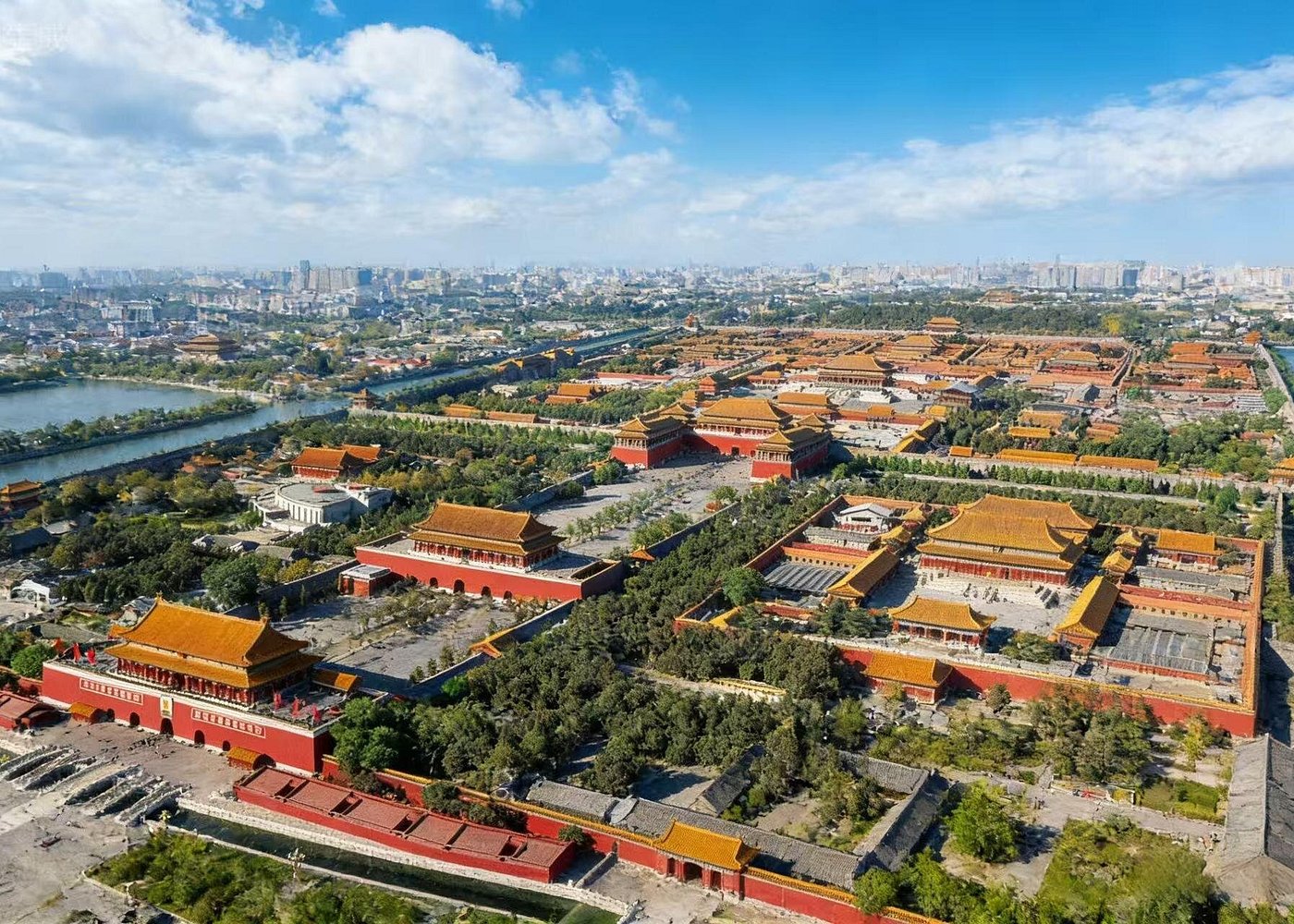 4-Hour Small Group Tour to Forbidden City with Entry Tickets