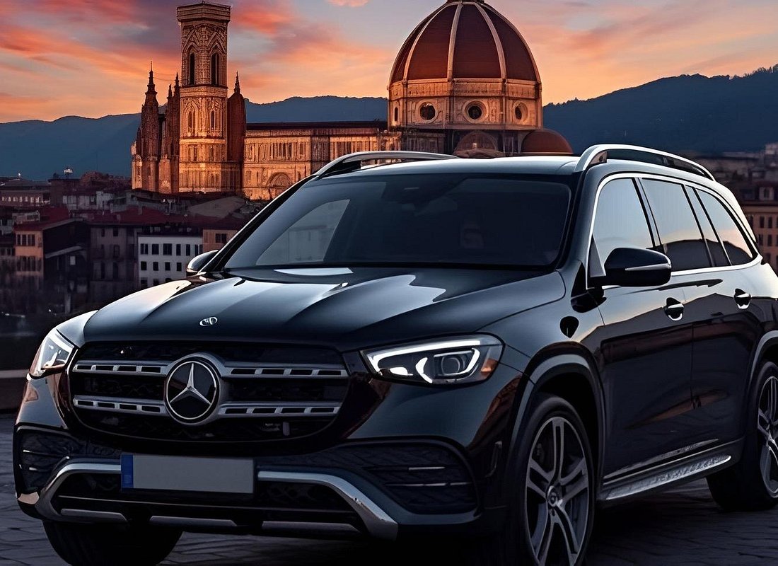 Florence private city car Tour by Mercedes Car with driver