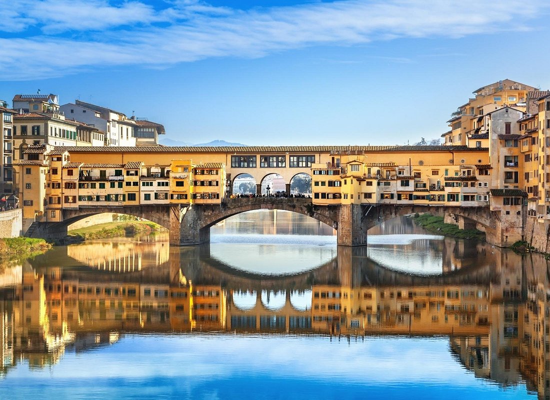 Florence private city car Tour by Mercedes Car with driver