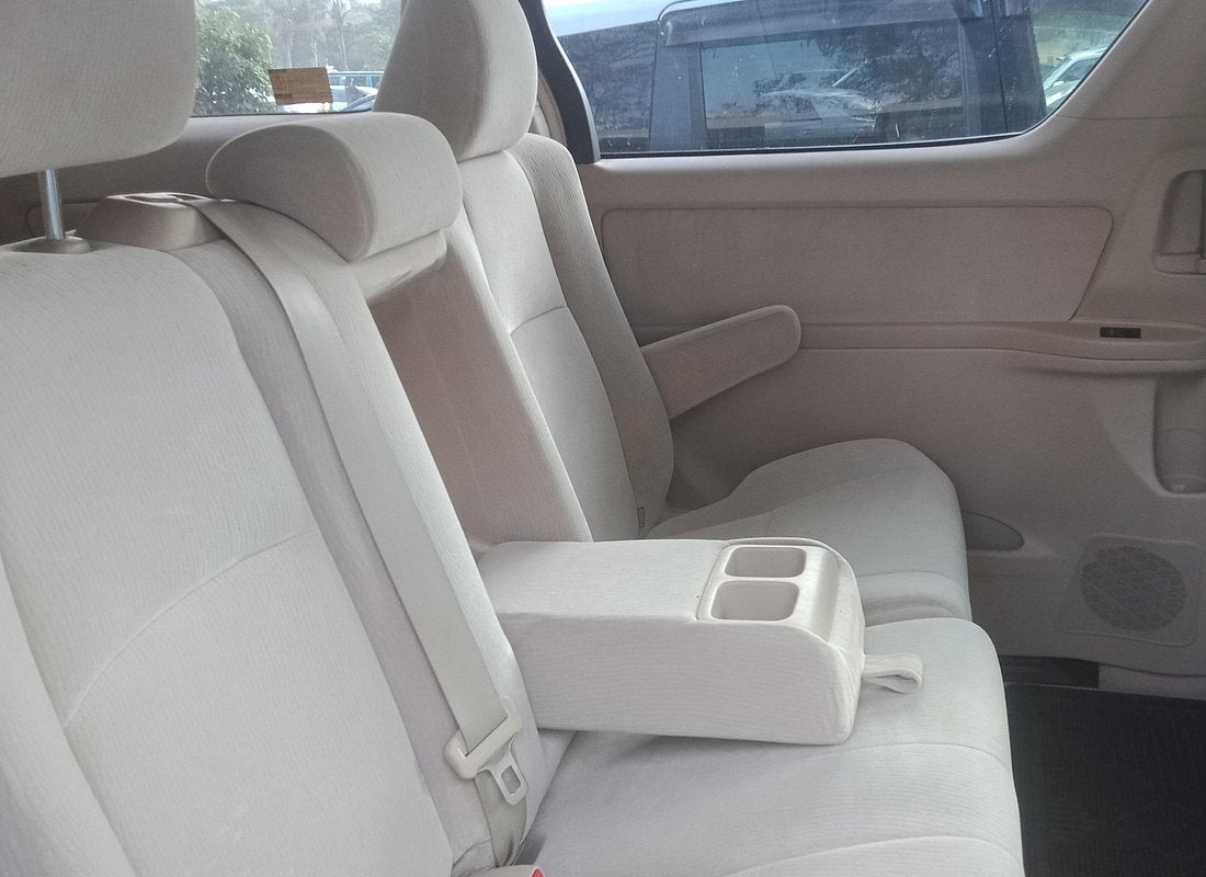 Car and driver hire in Nairobi Private Driver with Comfortable car rental Kenya