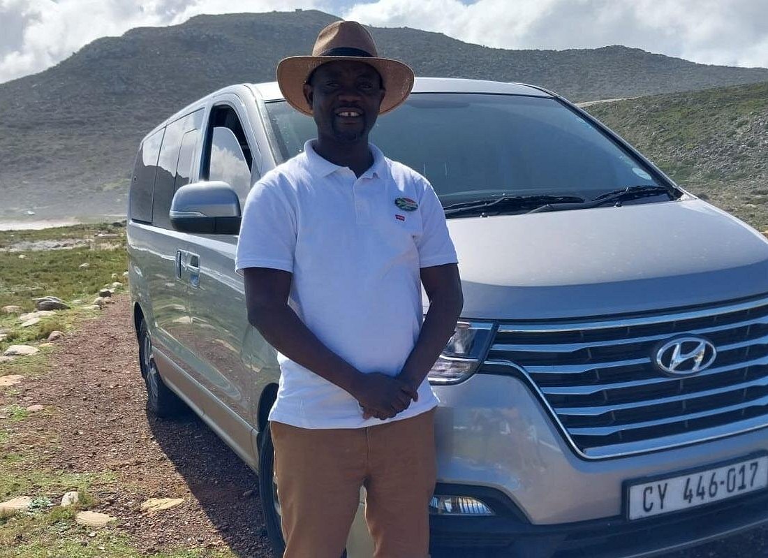 Full Day In Private Car Chauffeur Drive Service in Cape Town