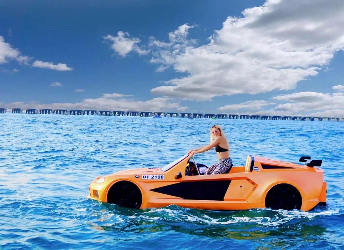 Jetcar Ride in Dubai With Optional Pickup and Drop off