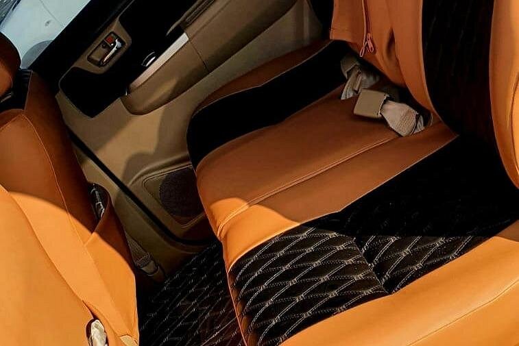 Private Vehicle For Full Day with Driver in Dubai or Abu-Dhabi