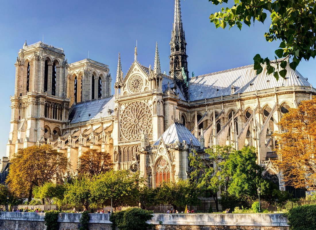 Notre-Dame Tour with Access to the Cathedral