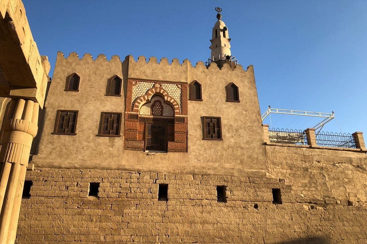 Private Guided Tour of Karnak and Luxor Temples(With free lunch)