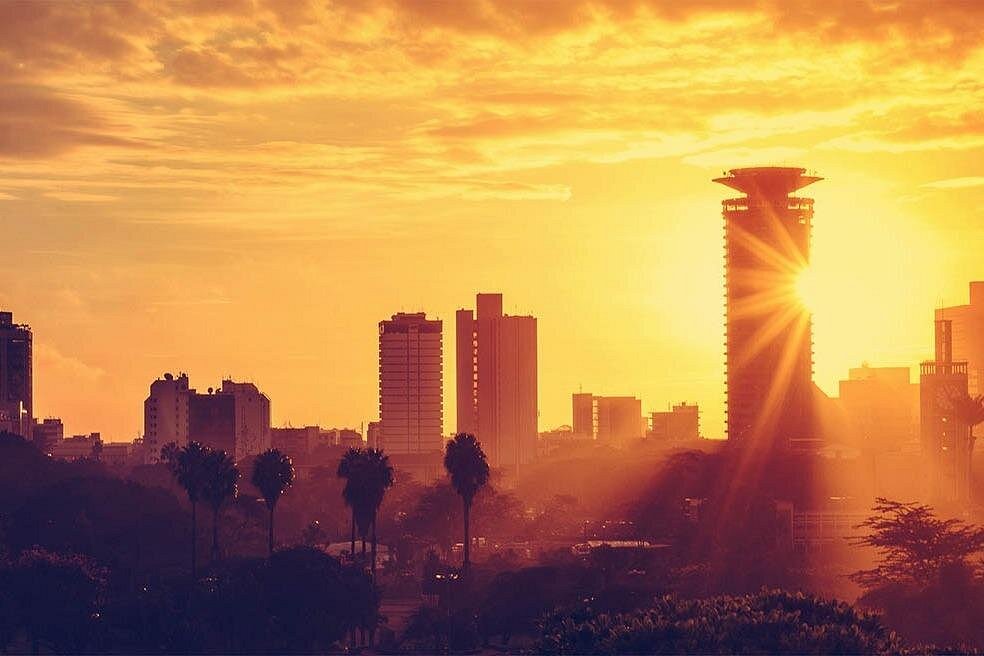 Nairobi Museum KICC Tower Kobe and Bomas of Kenya Day Tour
