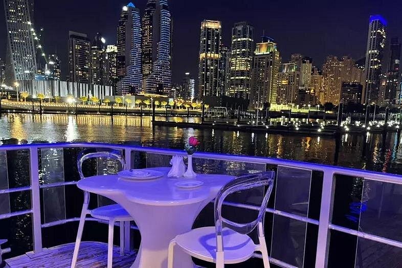 Dubai Marina Yacht with BBQ Buffet Dinner and Iconic Views