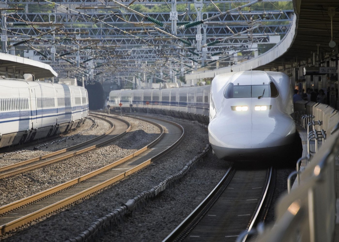 Mt Fuji and Hakone 1-Day Bus Tour Return by Bullet Train