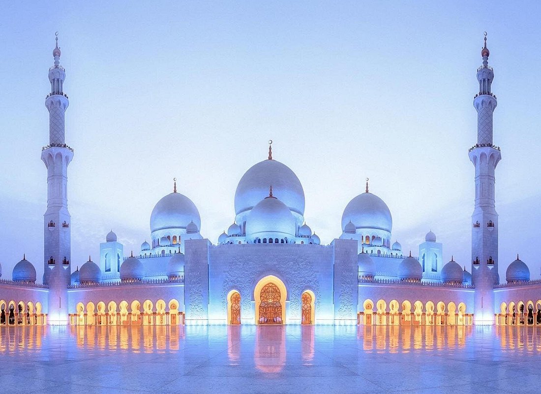 Abu Dhabi Premium Full-Day Sightseeing Tour From Dubai