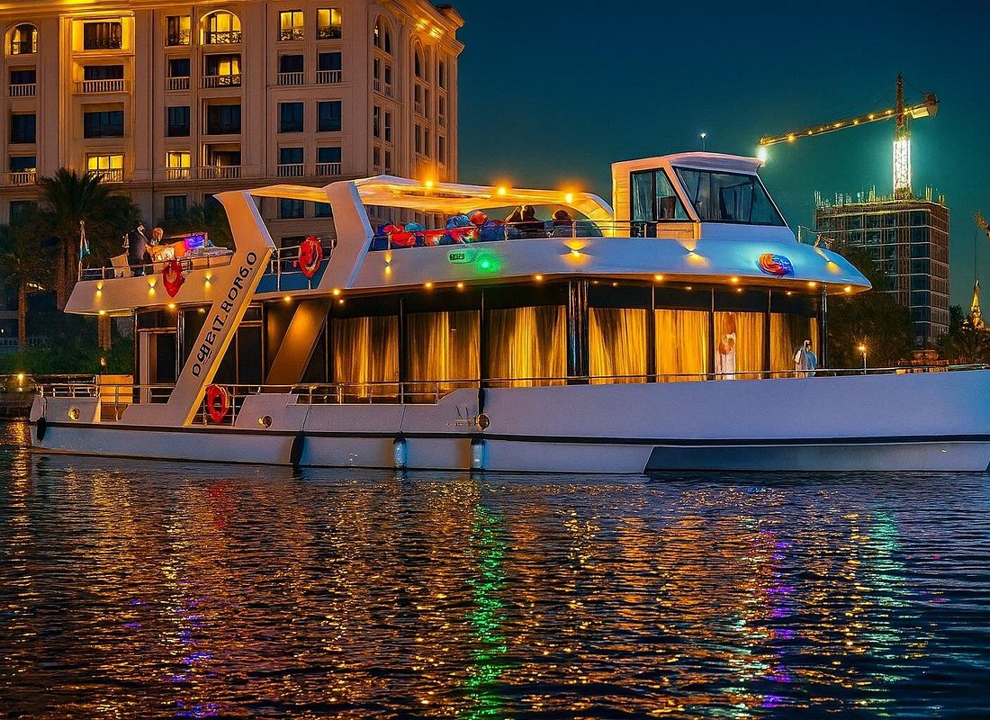 Luxury Dinner Cruise on Dubai Canal with International Buffet
